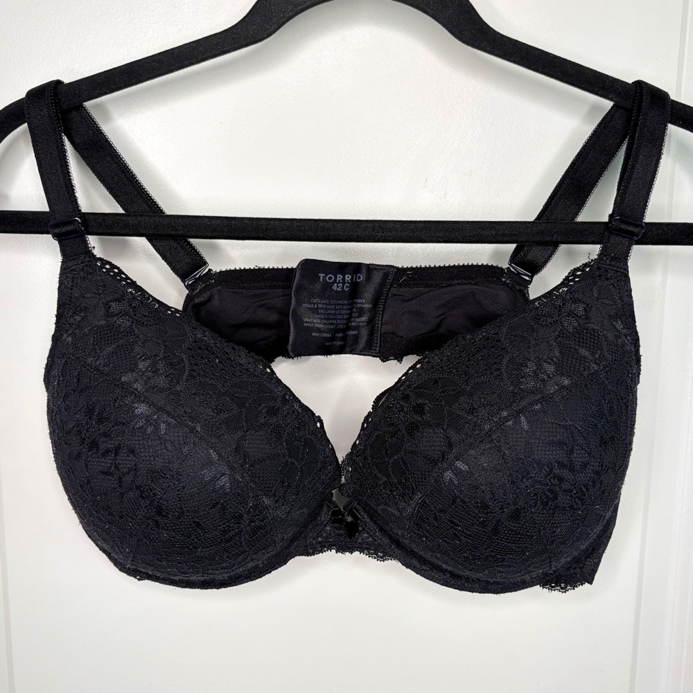 Torrid Bra Women's 42C Black Back Smoothing Push-Up Lace Padded Underwire Bra